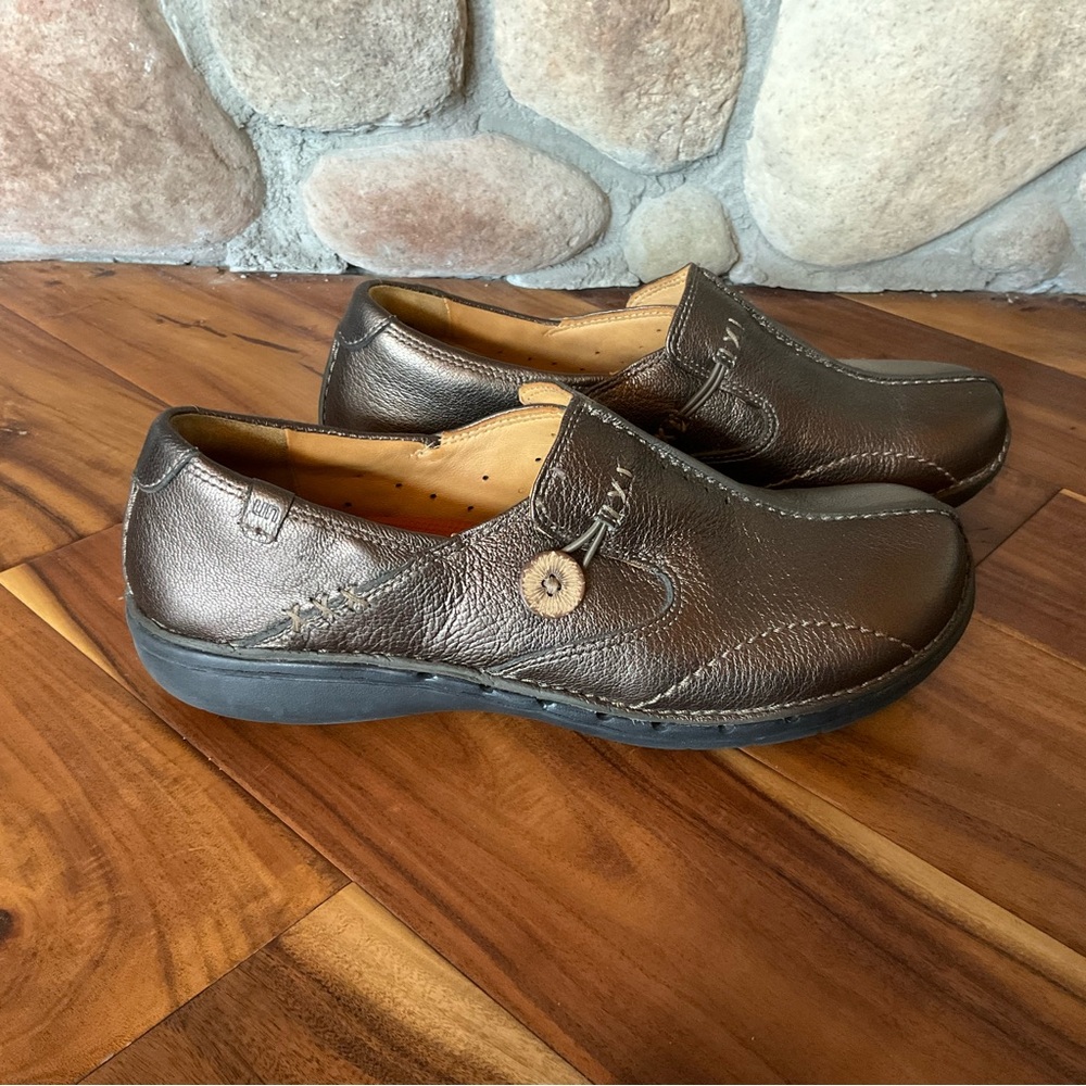 Clarks Unstructured Women's Un.Loop Slip-On Shoe … - image 3